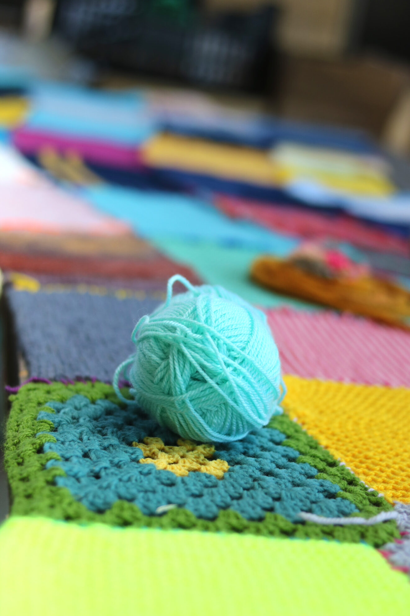 Identifier les personnes ressources pour la préparation des Journées Mondiales de la Surdicécité et du Yarn Bombing